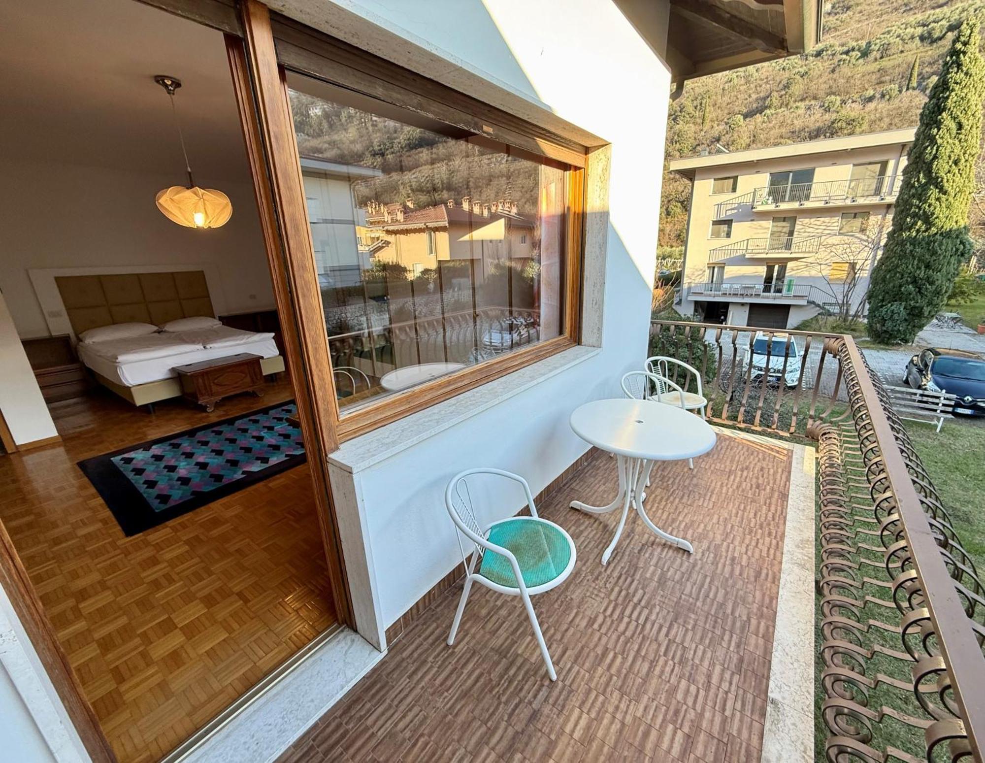 Casa Vittoria Apartment Torbole Sul Garda Ngoại thất bức ảnh